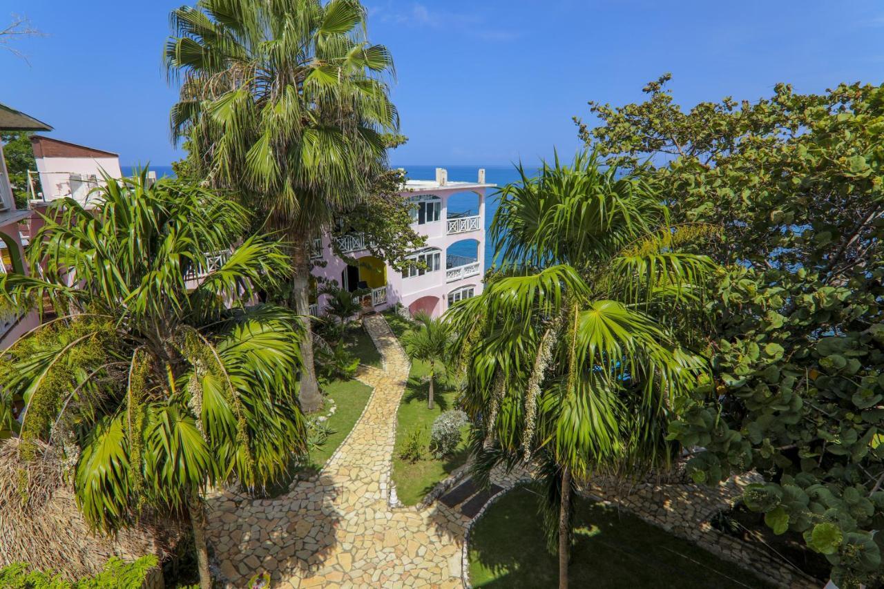 Home Sweet Home Resort نيغريل المظهر الخارجي الصورة