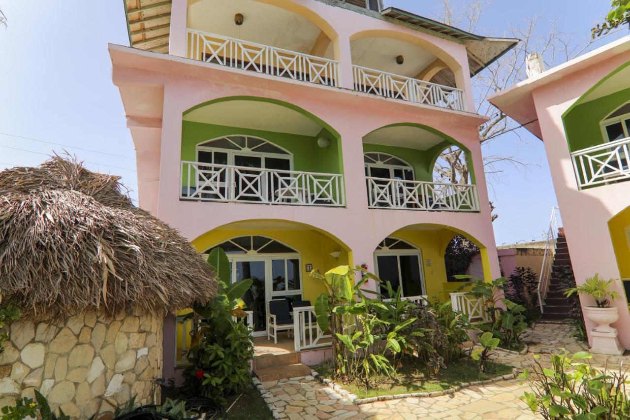 Home Sweet Home Resort نيغريل المظهر الخارجي الصورة
