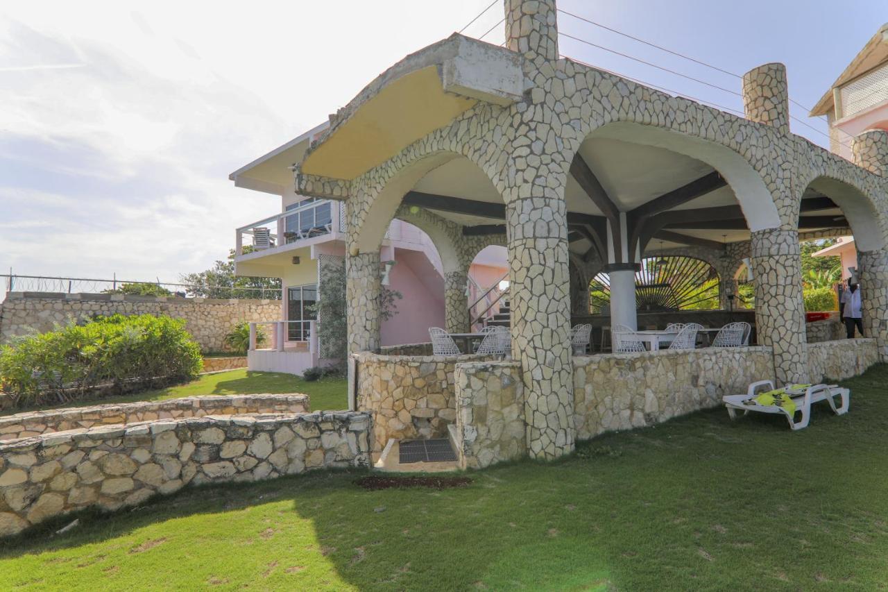 Home Sweet Home Resort نيغريل المظهر الخارجي الصورة