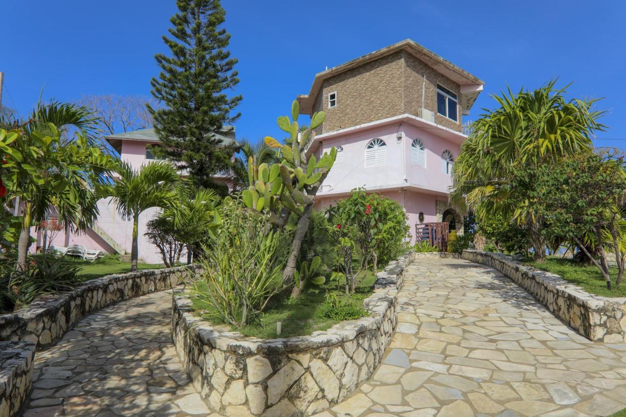 Home Sweet Home Resort نيغريل المظهر الخارجي الصورة