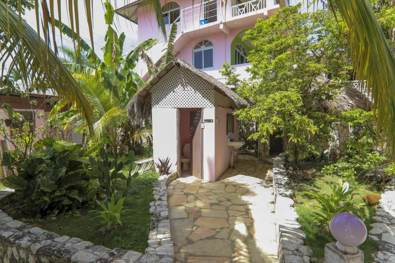 Home Sweet Home Resort نيغريل المظهر الخارجي الصورة